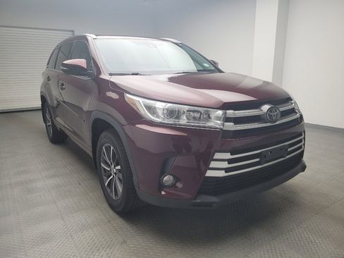 Used 2018 Toyota Highlander XLE image 13