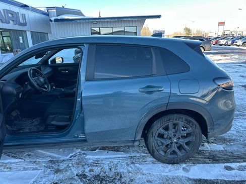 Used 2024 Honda HR-V Sport image 3