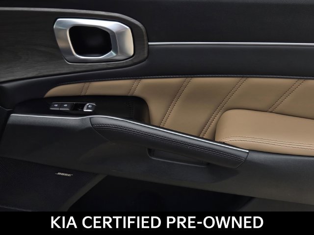 Certified 2025 Kia Sorento SX Prestige w/ Olive Brown Leather Package AWD/4WD image 8