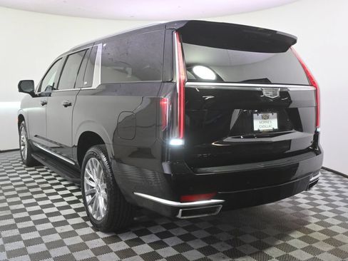Used 2022 Cadillac Escalade ESV Premium Luxury w/ Performance Package AWD/4WD image 4