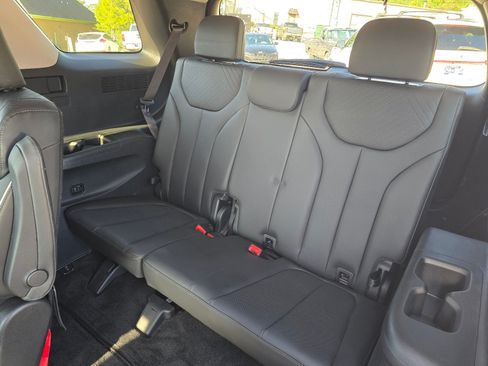 Used 2025 Hyundai Palisade SEL FWD image 10