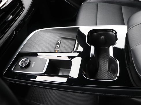 Used 2025 Buick Enclave Preferred image 46