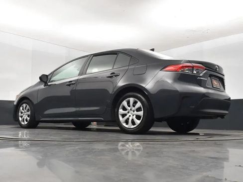 Used 2024 Toyota Corolla LE FWD image 12