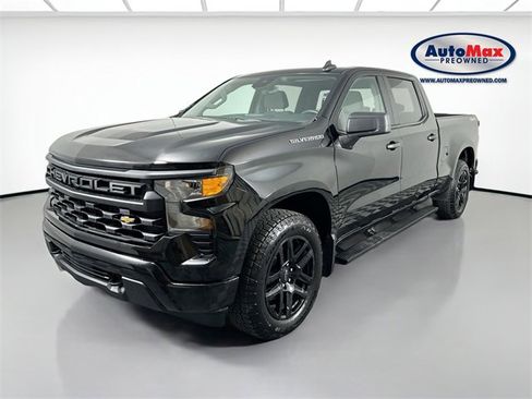 Used 2023 Chevrolet Silverado 1500 Custom image 5