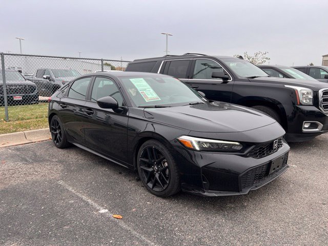 Used 2025 Honda Civic Sport image 1