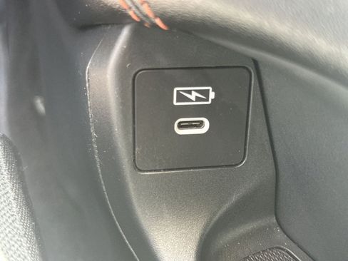 Used 2025 Honda HR-V Sport image 42