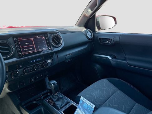 Used 2023 Toyota Tacoma TRD Sport AWD/4WD image 21