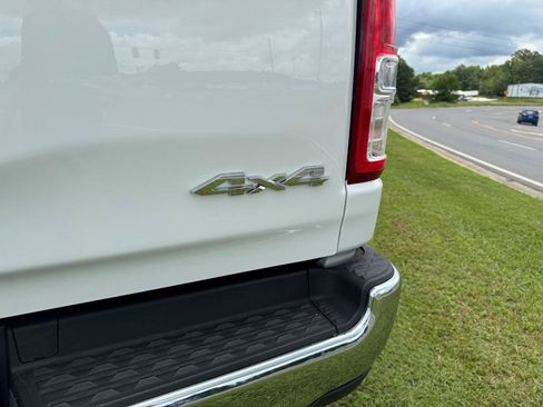 Used 2021 RAM 1500 Big Horn AWD/4WD image 14