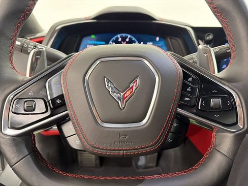 Used 2024 Chevrolet Corvette Stingray Premium Conv w/ Z51 Performance Package image 13