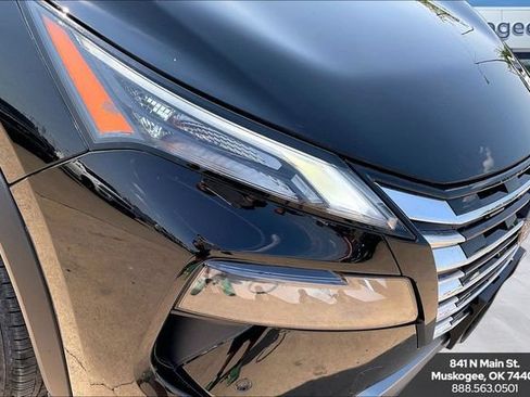 Used 2026 Nissan Rogue SL FWD image 30