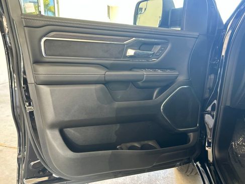 Used 2026 RAM 1500 Laramie AWD/4WD image 38