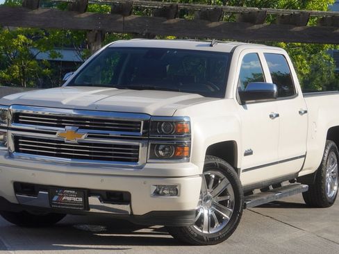 Used 2014 Chevrolet Silverado 1500 High Country w/ High Country Premium Package AWD/4WD image 3