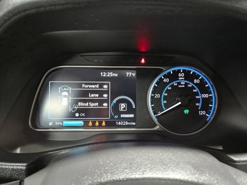Used 2023 Nissan Leaf S FWD image 17