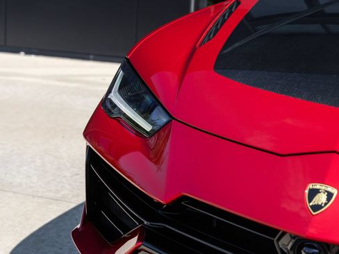 Used 2024 Lamborghini Urus Performante AWD/4WD image 20