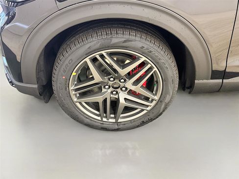 New 2026 Ford Explorer ST-Line w/ ST-Line Street Pack image 31