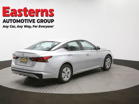 Used 2024 Nissan Altima 2.5 S image 40