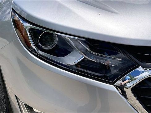 Certified 2021 Chevrolet Equinox LS w/ LS Convenience Package FWD image 28
