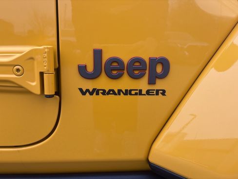 Used 2021 Jeep Wrangler Rubicon image 4