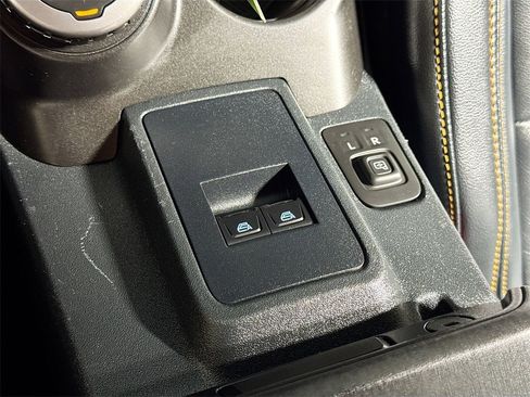 Used 2022 Ford Bronco Badlands image 26