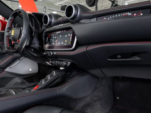Certified 2022 Ferrari Portofino M RWD image 20