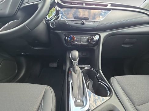 Used 2021 Buick Encore GX Preferred w/ Cold Weather Comfort Package AWD/4WD image 11