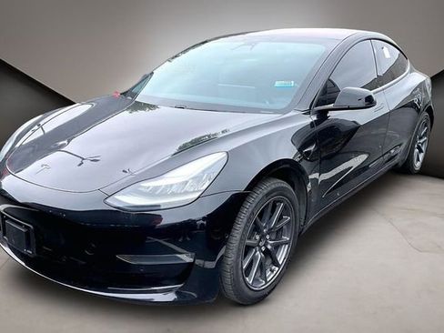 Used 2019 Tesla Model 3 Mid Range RWD image 1