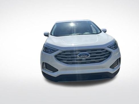 Used 2022 Ford Edge Titanium w/ Equipment Group 301A AWD/4WD image 9