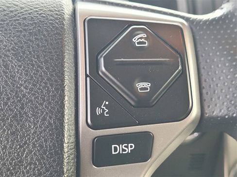 Used 2016 Toyota 4Runner Limited image 27