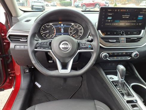 Certified 2023 Nissan Altima 2.5 SV w/ SV Premium Package image 13