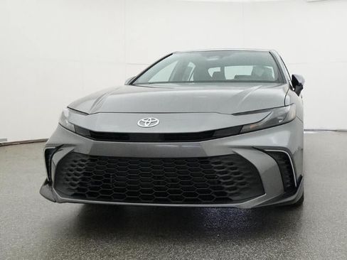 New 2026 Toyota Camry SE FWD image 31