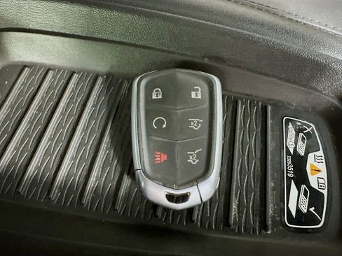 Used 2019 Cadillac Escalade Luxury image 43