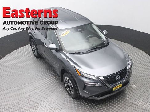 Used 2023 Nissan Rogue SV AWD/4WD image 3