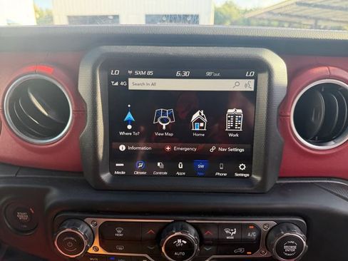 Used 2023 Jeep Wrangler Unlimited Rubicon 4xe AWD/4WD image 8
