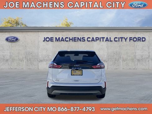 Certified 2022 Ford Edge SEL w/ Convenience Package image 9