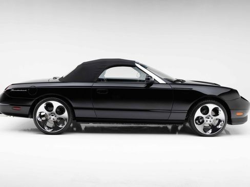 Used 2002 Ford Thunderbird RWD image 29