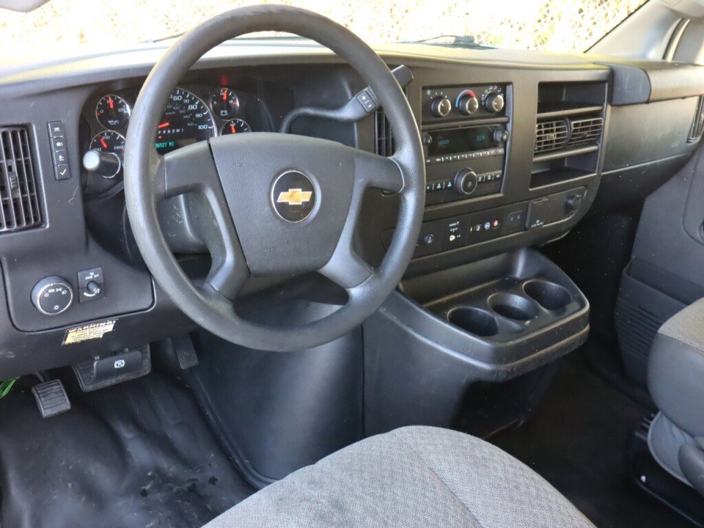 Used 2021 Chevrolet Express 3500 RWD image 9