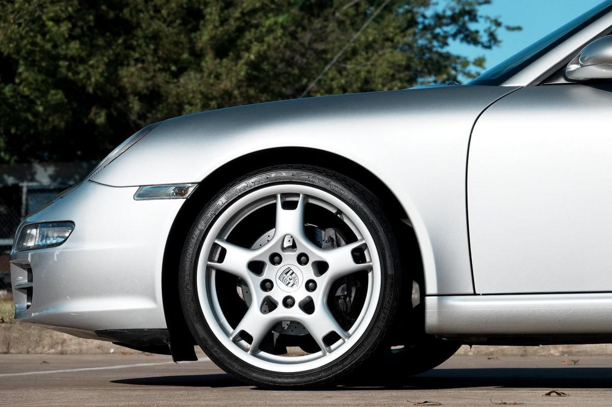Used 2006 Porsche 911 Carrera 4 AWD/4WD image 24