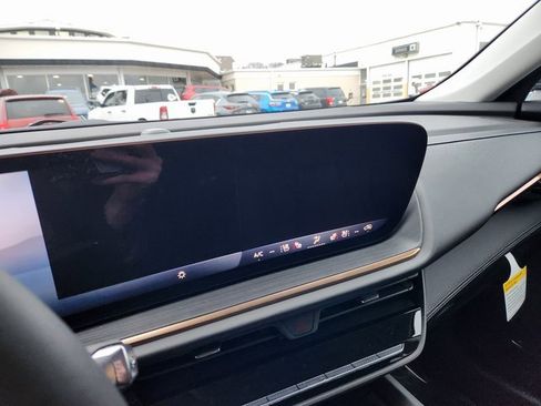 New 2026 Buick Envision Avenir image 13