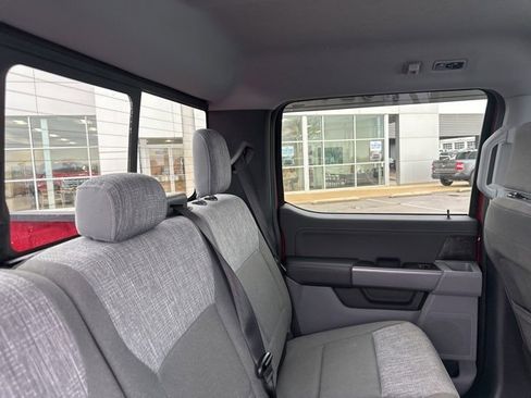 Used 2022 Ford F150 XLT w/ Equipment Group 302A High image 16