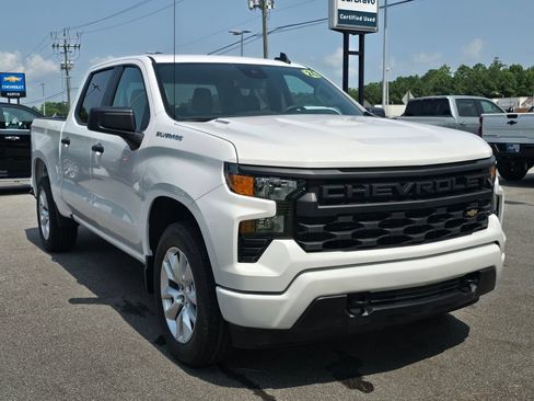Used 2026 Chevrolet Silverado 1500 Custom RWD image 7