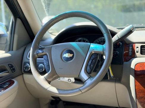 Used 2009 Chevrolet Tahoe LTZ AWD/4WD image 21