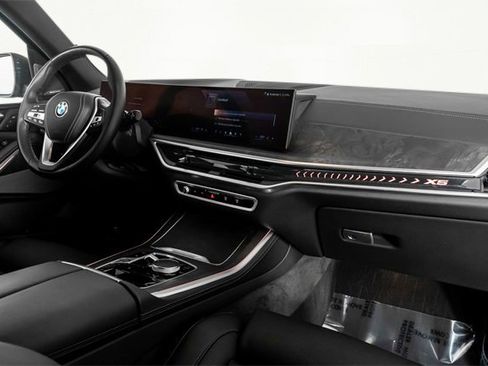 Used 2024 BMW X5 xDrive40i w/ Premium Essential Package image 50