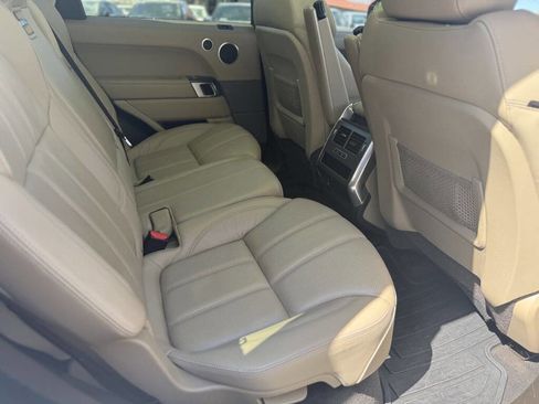 Used 2017 Land Rover Range Rover Sport SE image 13