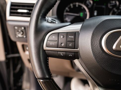 Used 2023 Lexus GX 460 Premium image 16