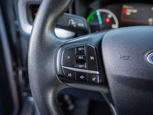 Used 2023 Ford Maverick XLT image 18