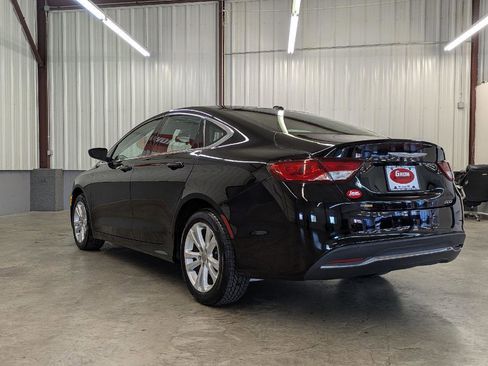 Used 2015 Chrysler 200 Limited w/ Convenience Group image 11