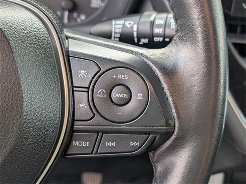 Used 2023 Toyota Corolla Cross LE image 25