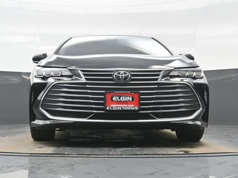 Used 2019 Toyota Avalon XLE image 28