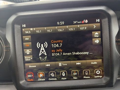 Used 2021 Jeep Gladiator Overland image 15