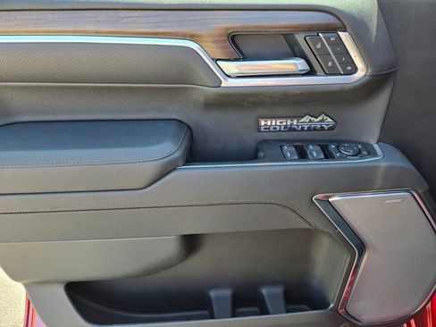New 2026 Chevrolet Silverado 1500 High Country w/ High Country Premium Package AWD/4WD image 10